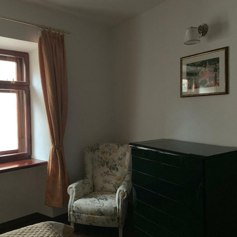 Apartman Pri Lyceu Banska Stiavnica Bagian luar foto