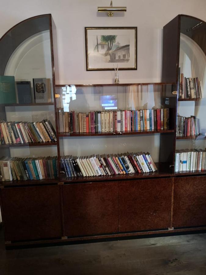 Apartman Pri Lyceu Banska Stiavnica Bagian luar foto